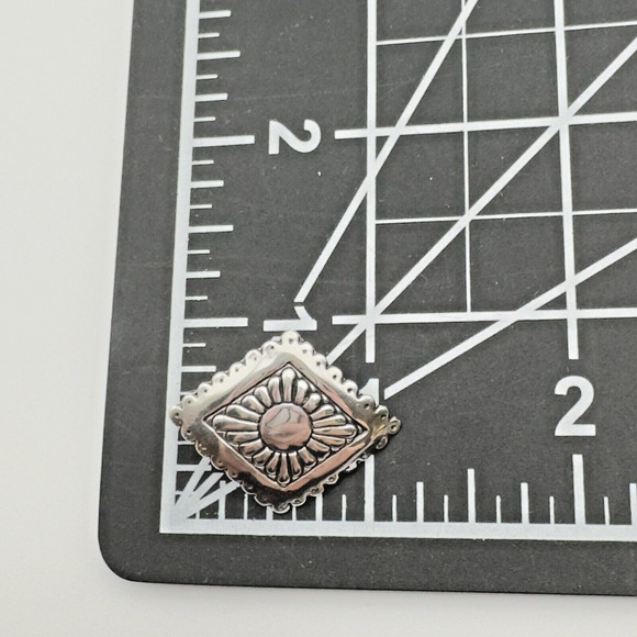 Vintage Southwestern Sterling Silver Earrings Stamped Geometric Design Tribal - Picture 5 of 6